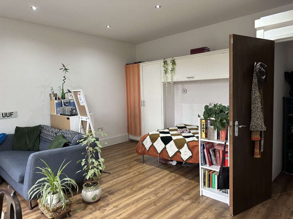 Wilmslow Road - Withington - 915 PCM